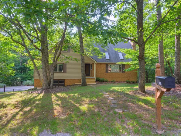4731 Susannah Dr, Blacksburg, VA 24060