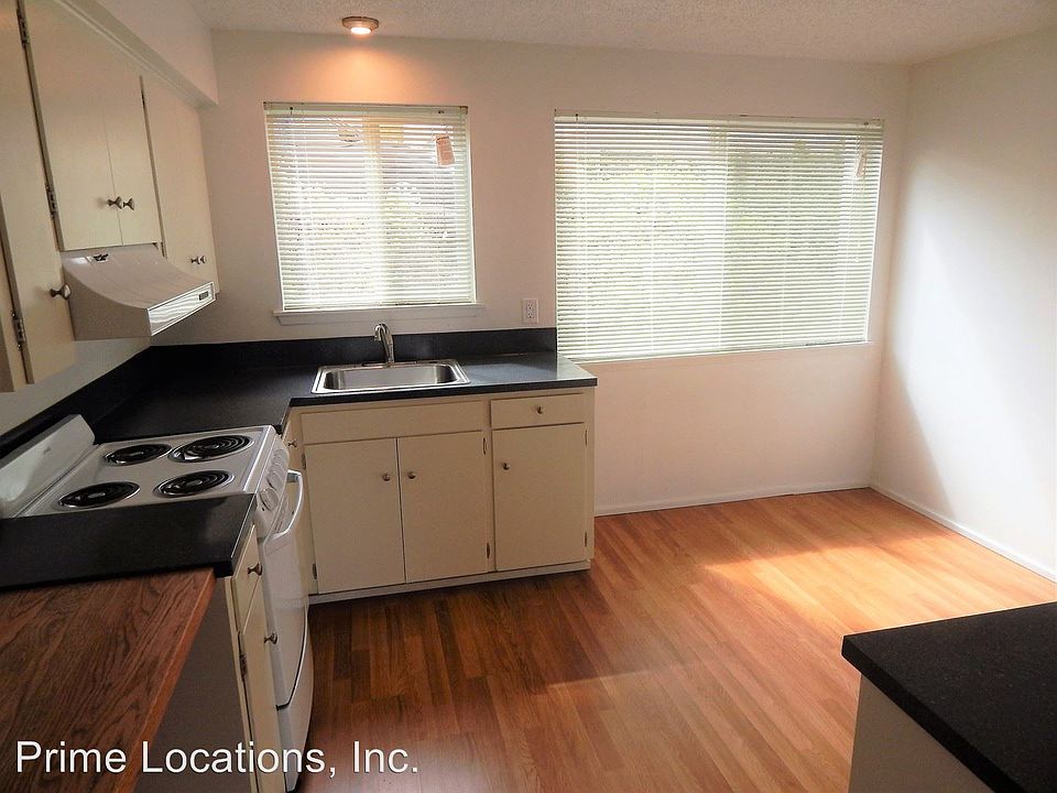 1st image of 509 12th Ave SE Ste 10