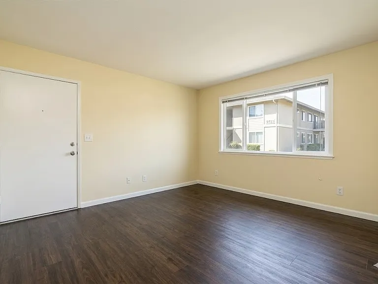 2732 San Jose Way #11 — Photo 9