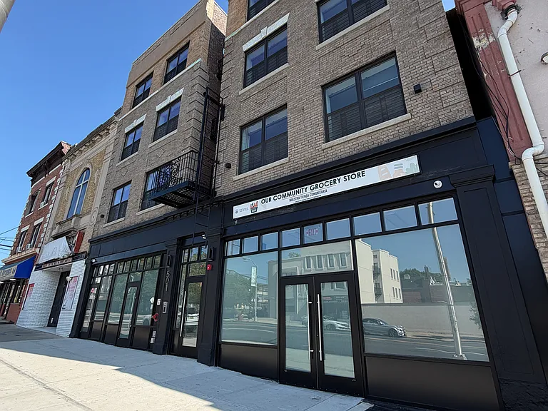 501 Central Ave #2A — Photo 2