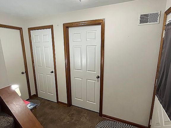 3rd image of 420 Silvis Way