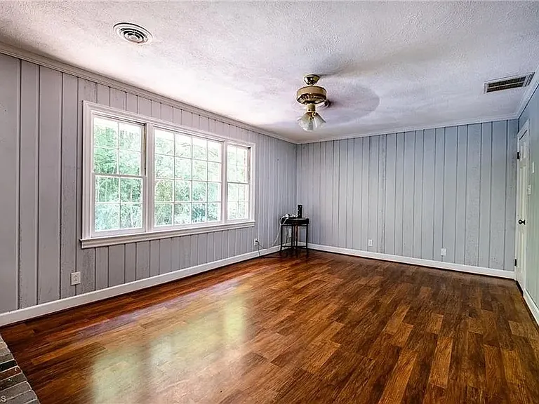 3230 Kinnamon Rd — Photo 7