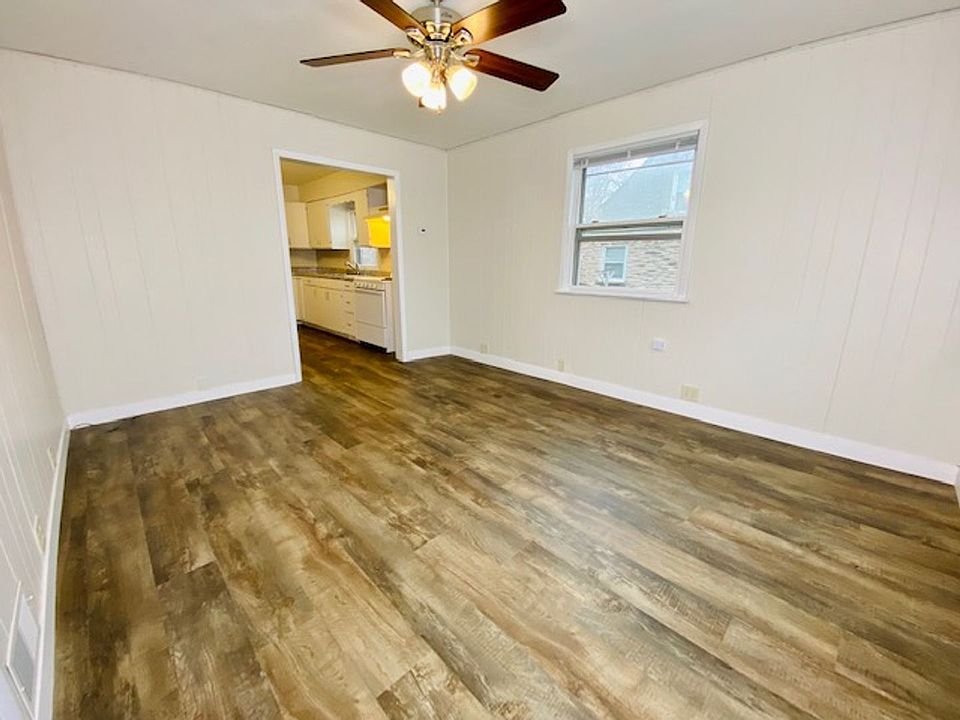 Madison St. Duplex Apartment Rentals Little Chute, WI Zillow