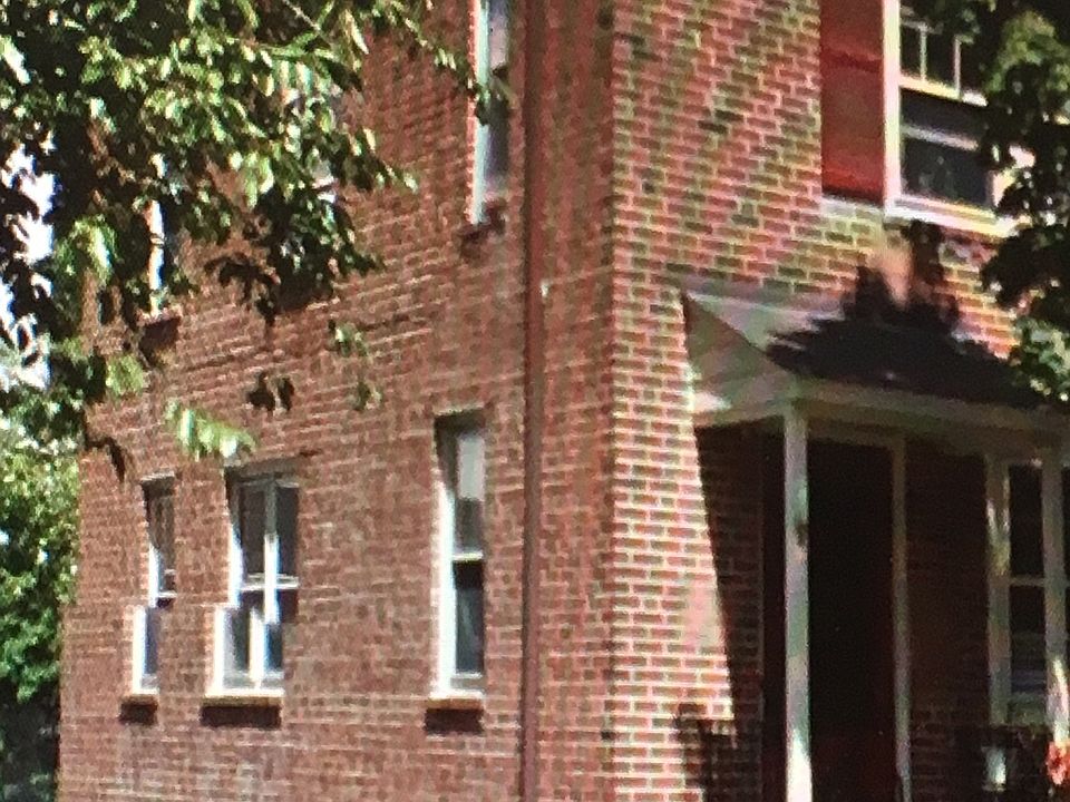 1st image of 25 Woodale Ave