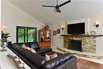 5th image of 5506 Bahia Ln
