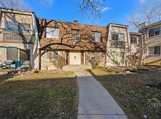 2924 Roberts Dr APT 8, Woodridge, IL