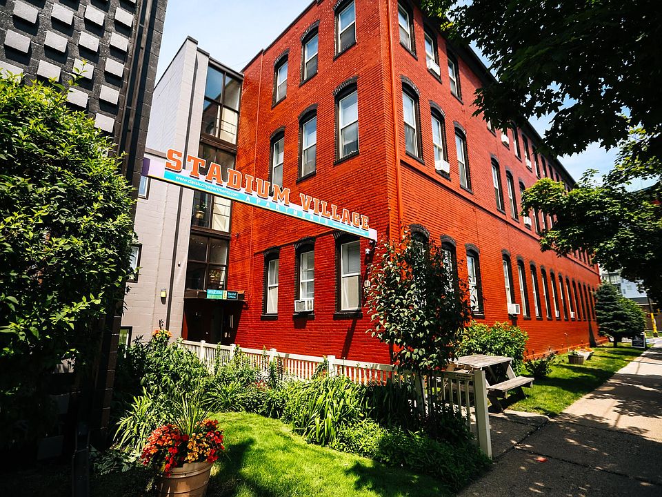 1st image of 419 Erie St SE APT 205