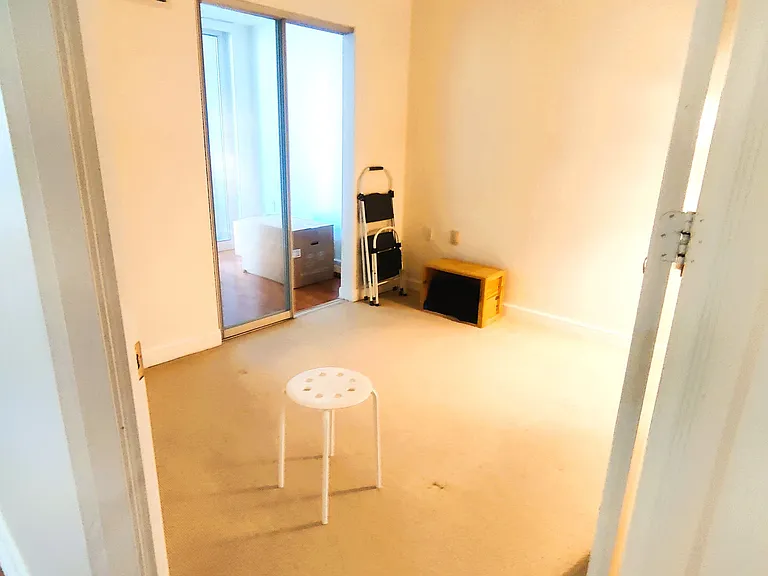 85 Bloor St E #607 — Photo 12