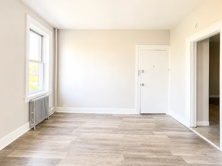 731 S 13th St #2L — Photo 3