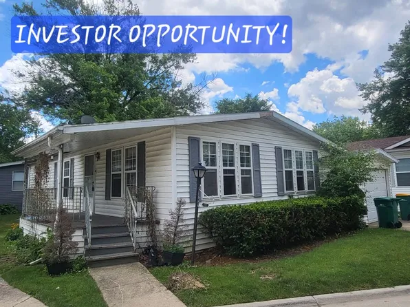 247 Parkwood Rd #48, Elgin, IL 60123