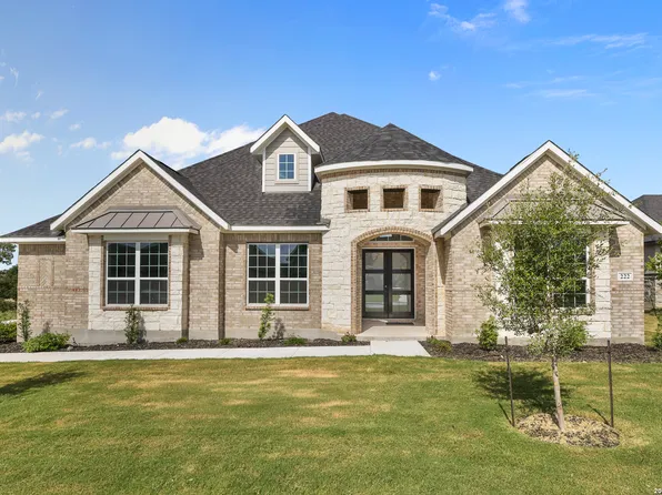 222 Poe Parkway, Castroville, TX 78009