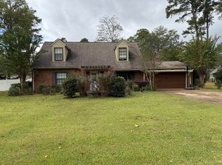 161 Mapleview Rd, West Point, MS 39773