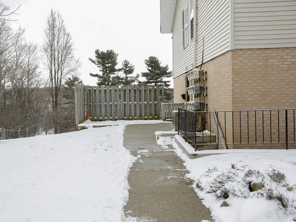 3441 kenbrooke ct-101