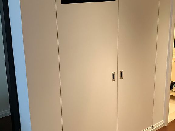 5th image of 55 Wall St APT 706