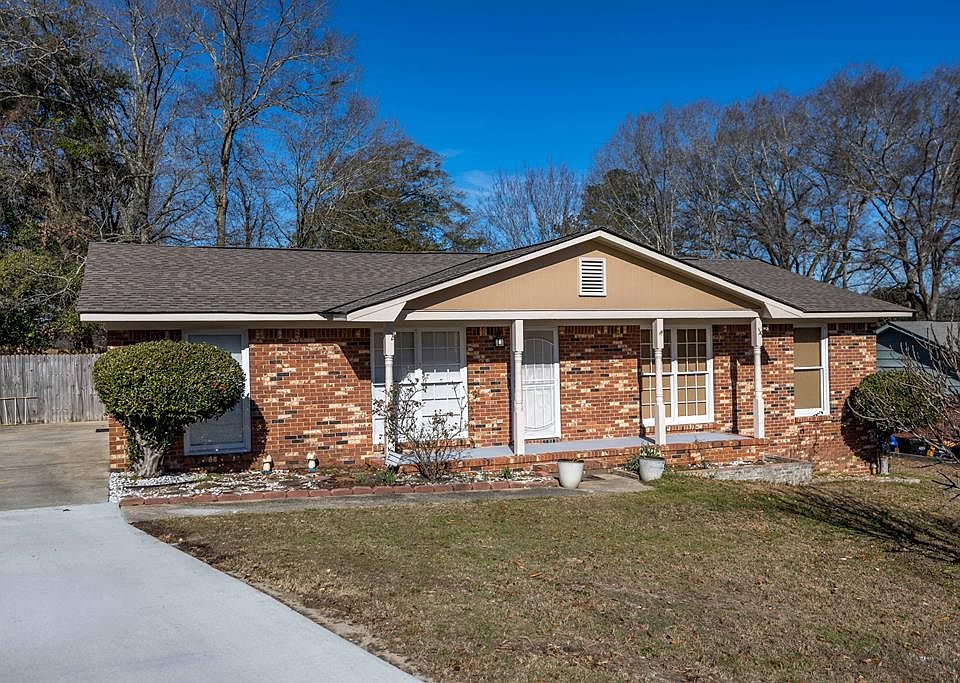 1st image of 2401 Skylake Dr