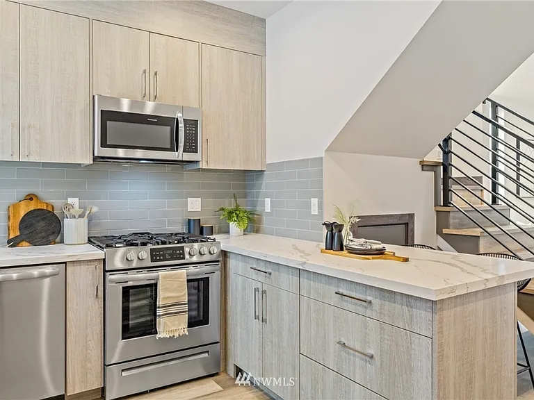 5618 California Ave SW #B — Photo 14