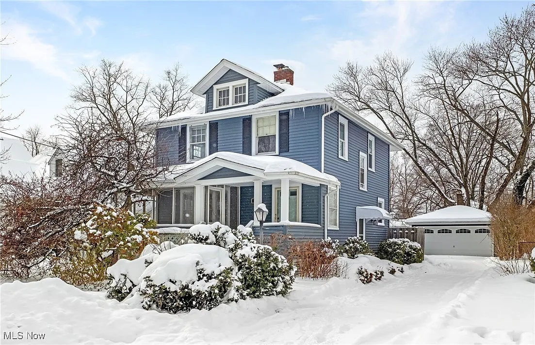 200 Gibson St photo 1