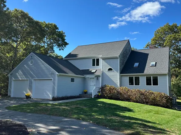 42 Hanson Circle, East Falmouth, MA 02536