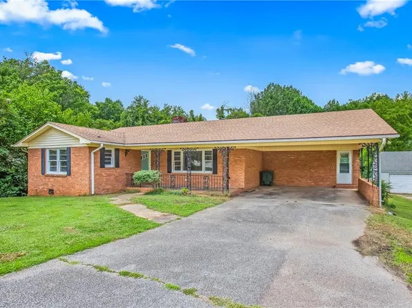 5509 Old Thomasville Rd, Archdale, NC 27263