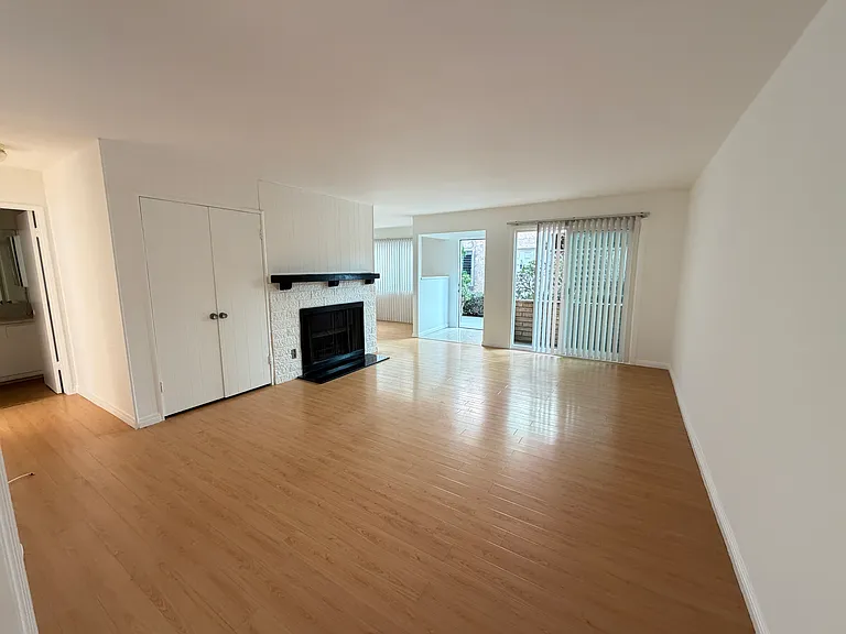 1341 Berkeley St #3 — Photo 6
