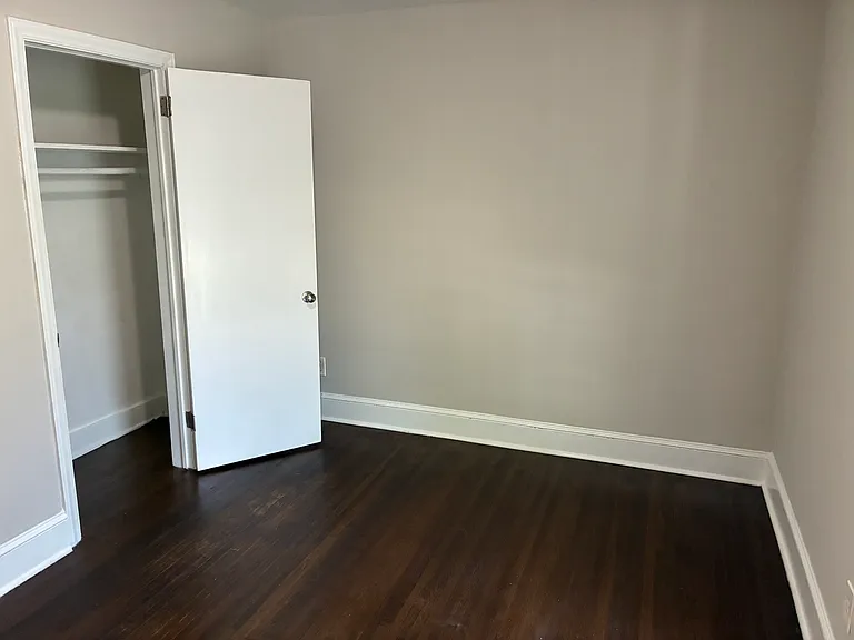 4004 Winfield Dr — Photo 10