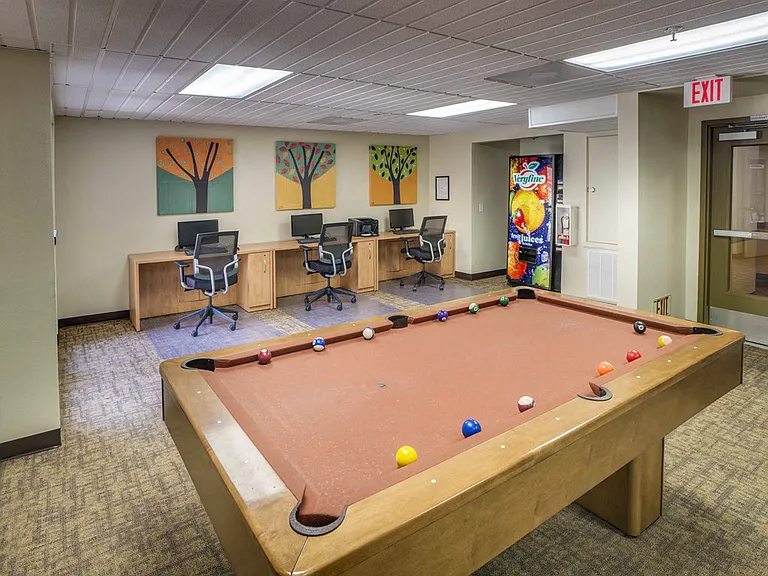 Huntington Plaza Senior Apartments — Photo 9