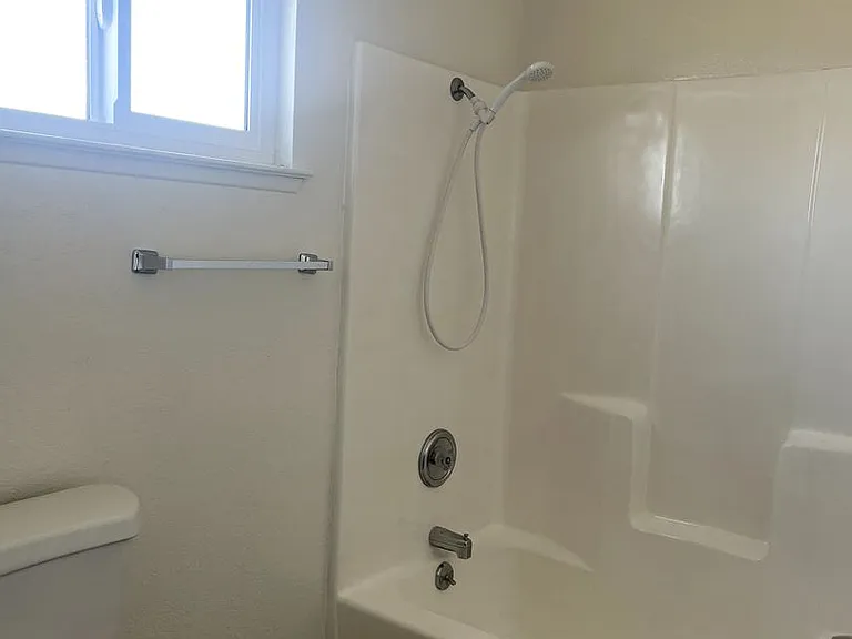 15942 N Culver Rd — Photo 18
