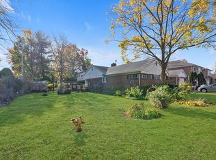 214-40 24th Ave, Bayside, NY 11360