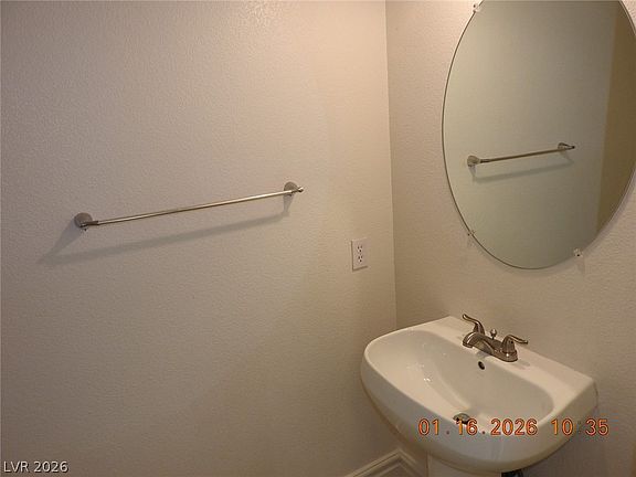5th image of 9725 Valmeyer Ave