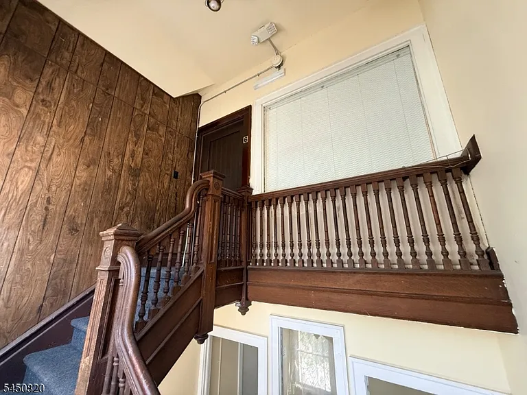 100 Main St #6 — Photo 26
