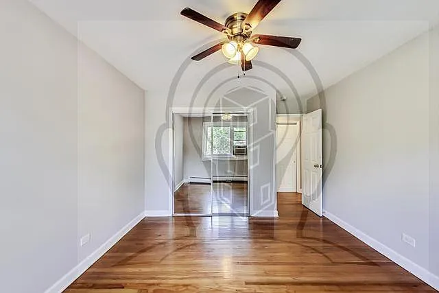 822 Seward St #3B — Photo 6