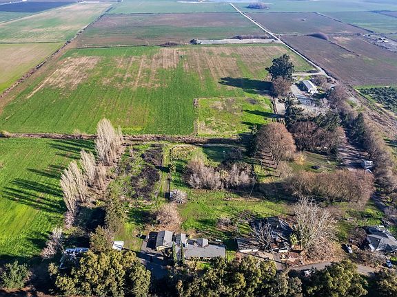 2nd image of 16739 Highway 160