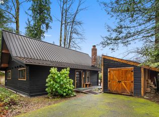 65418 E Sandy River Ln, Rhododendron, OR 97049