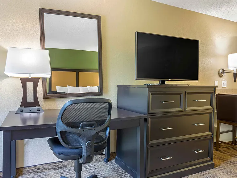 Studio Suite - 1 King Bed