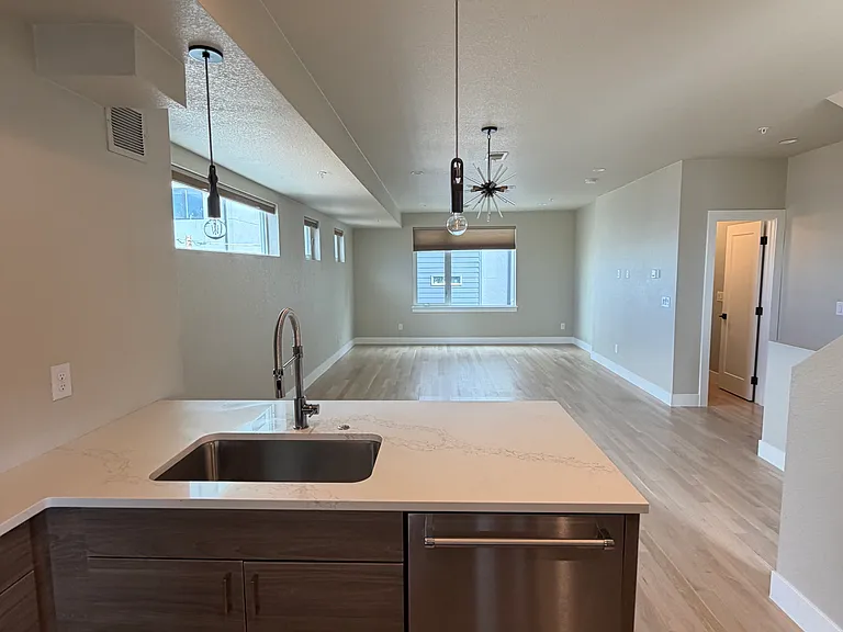 1579 Grove St #3 — Photo 7
