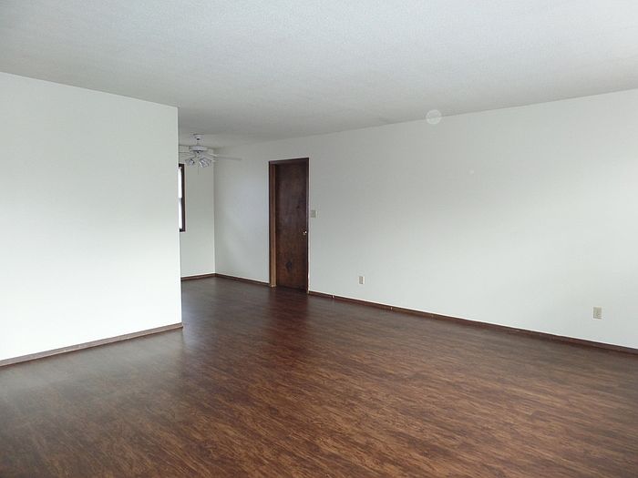 2nd image of 7653 N 42nd 1/2 St