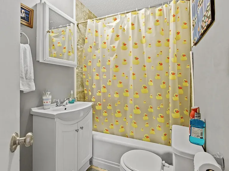 1322 Central Ave NE #1 — Photo 4