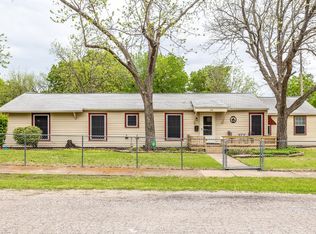 228 W 7th St, Lancaster, TX 75146