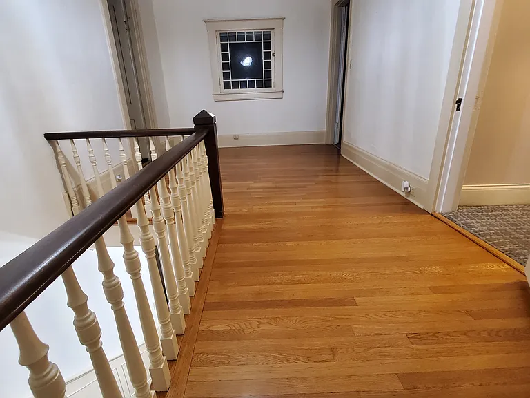 114 W Lexington Ave — Photo 44