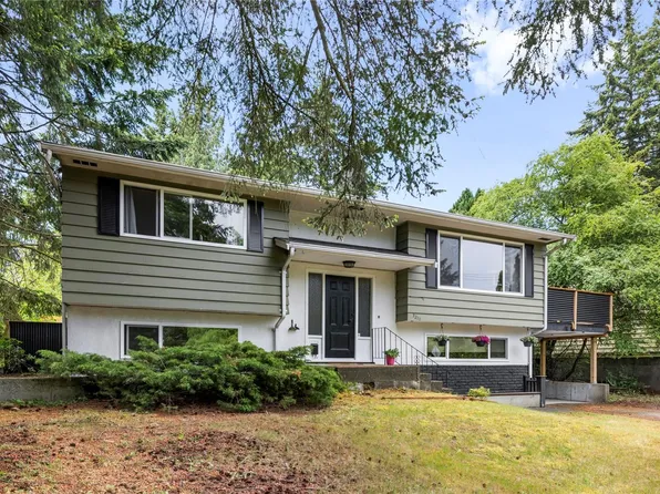 3211 Uplands Dr, Nanaimo, BC V9T 2T2