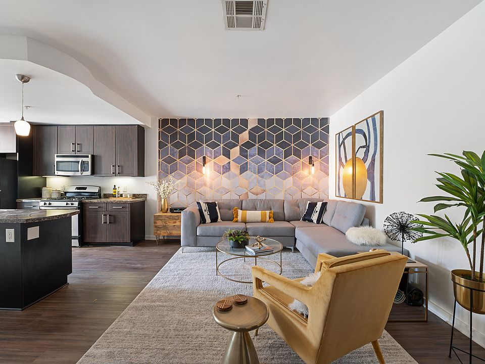 7950 West Sunset Los Angeles, CA One Bedroom Model Living Room