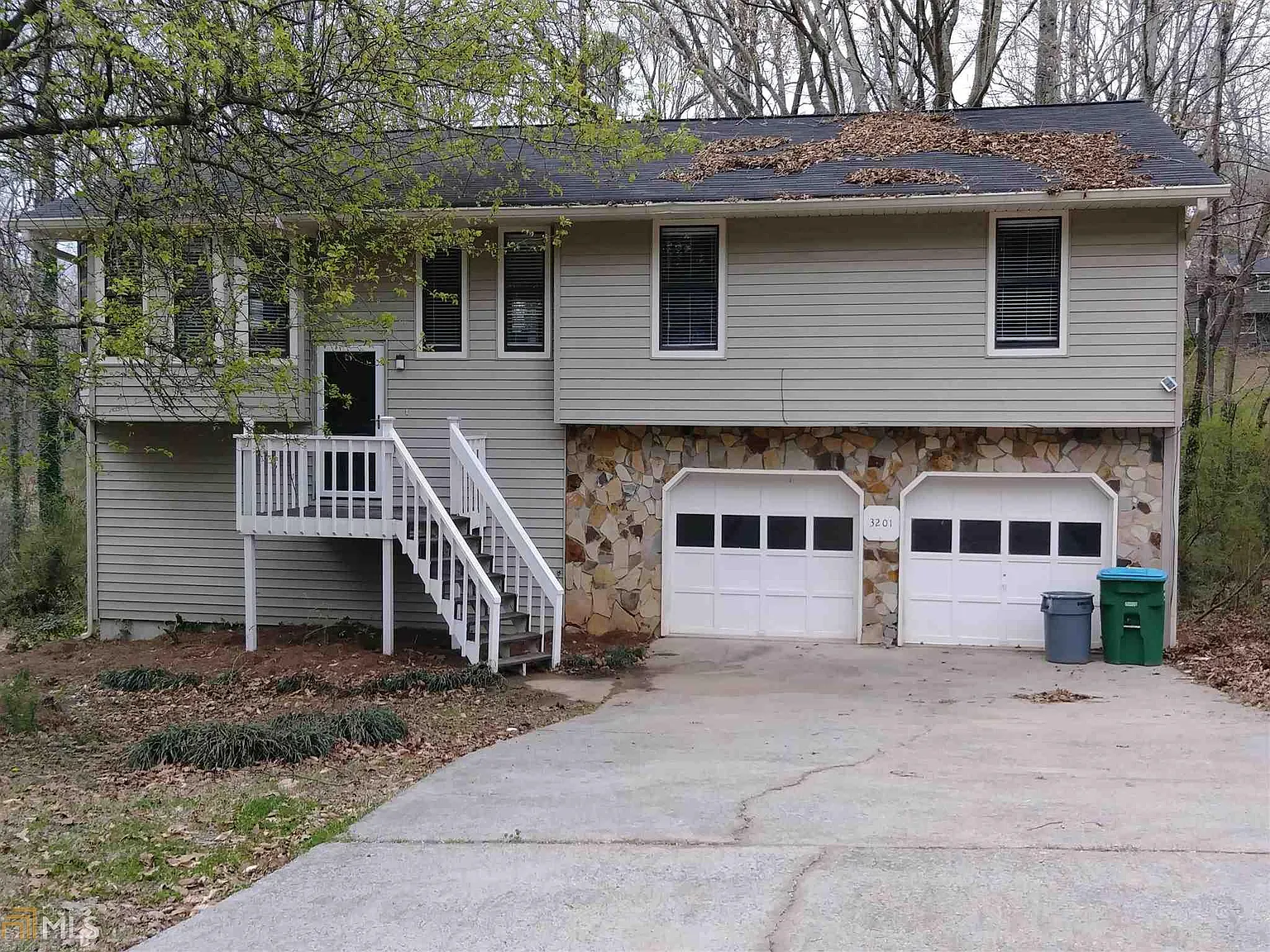 3201 Octavia Ln photo 1