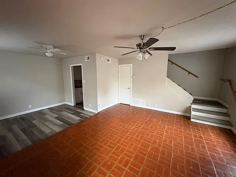 618 W Sycamore St — Photo 2