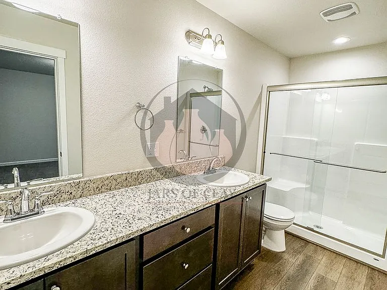 1668 SE Barberry Ave — Photo 16