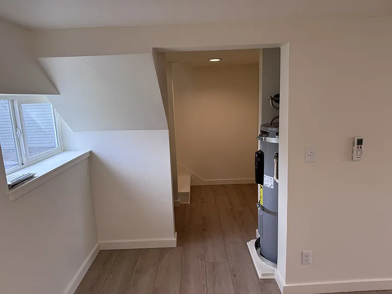 1008 Jenkins St — Photo 10