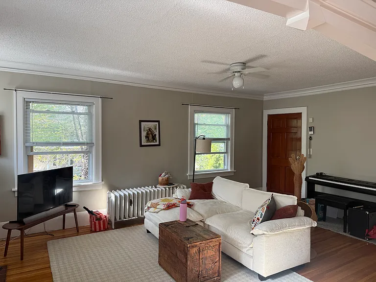 874 Hague Ave #2 — Photo 2