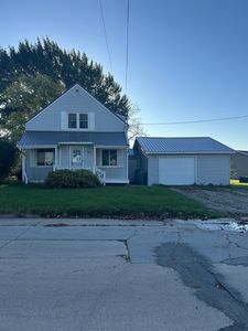 309 Vernon Rd, Cresco, IA, 52136