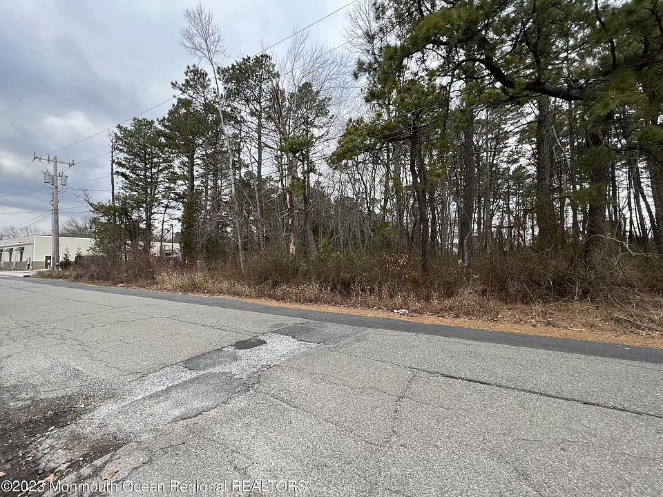 2nd image of 51 Colt Place