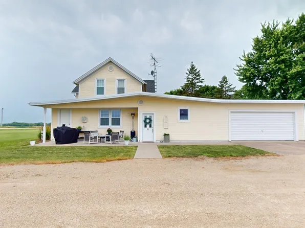 12545 105th St, Dougherty, IA 50433