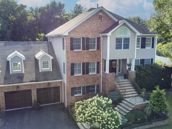 10 Fox Hill Dr, Wayne Twp., NJ 07470